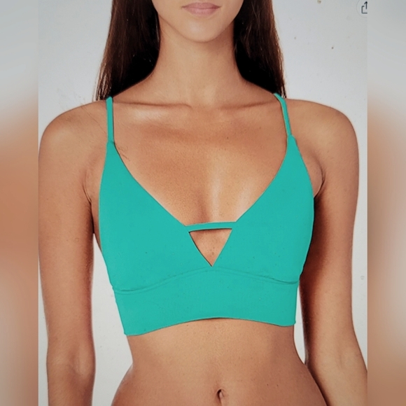 Billabong Other - NWT BILLA BONG SEXY V NECK SWIM WORK OUT EXERCISE YOGA TOP BATHING SUIT XL 14